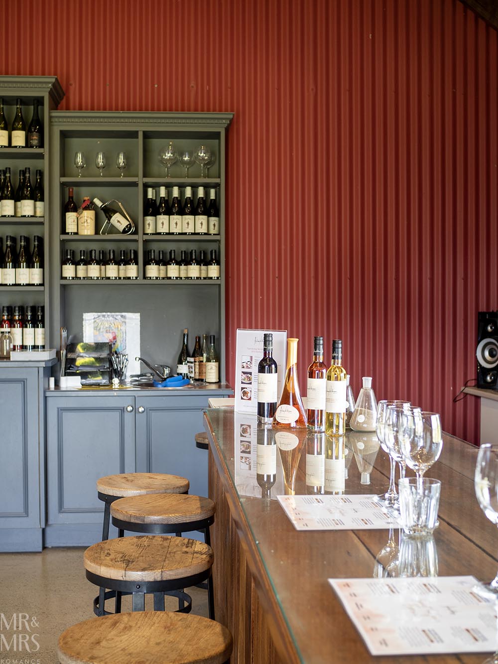 Romantic Picnic at Audrey Wilkinson in the Hunter Valley - wine-tasting at the bar