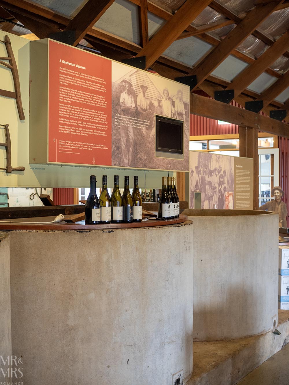 Romantic Picnic at Audrey Wilkinson in the Hunter Valley - wines and info on the winery