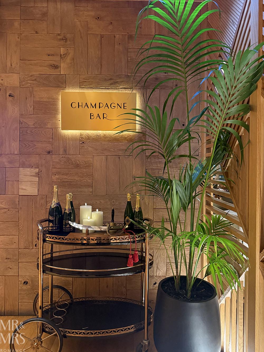 Where to eat in Sydney - Atelier by Sofitel - Champagne Bar