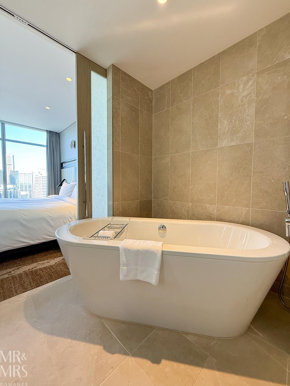 Where to stay in Sydney - Sofitel Darling Harbour - deepfill bath