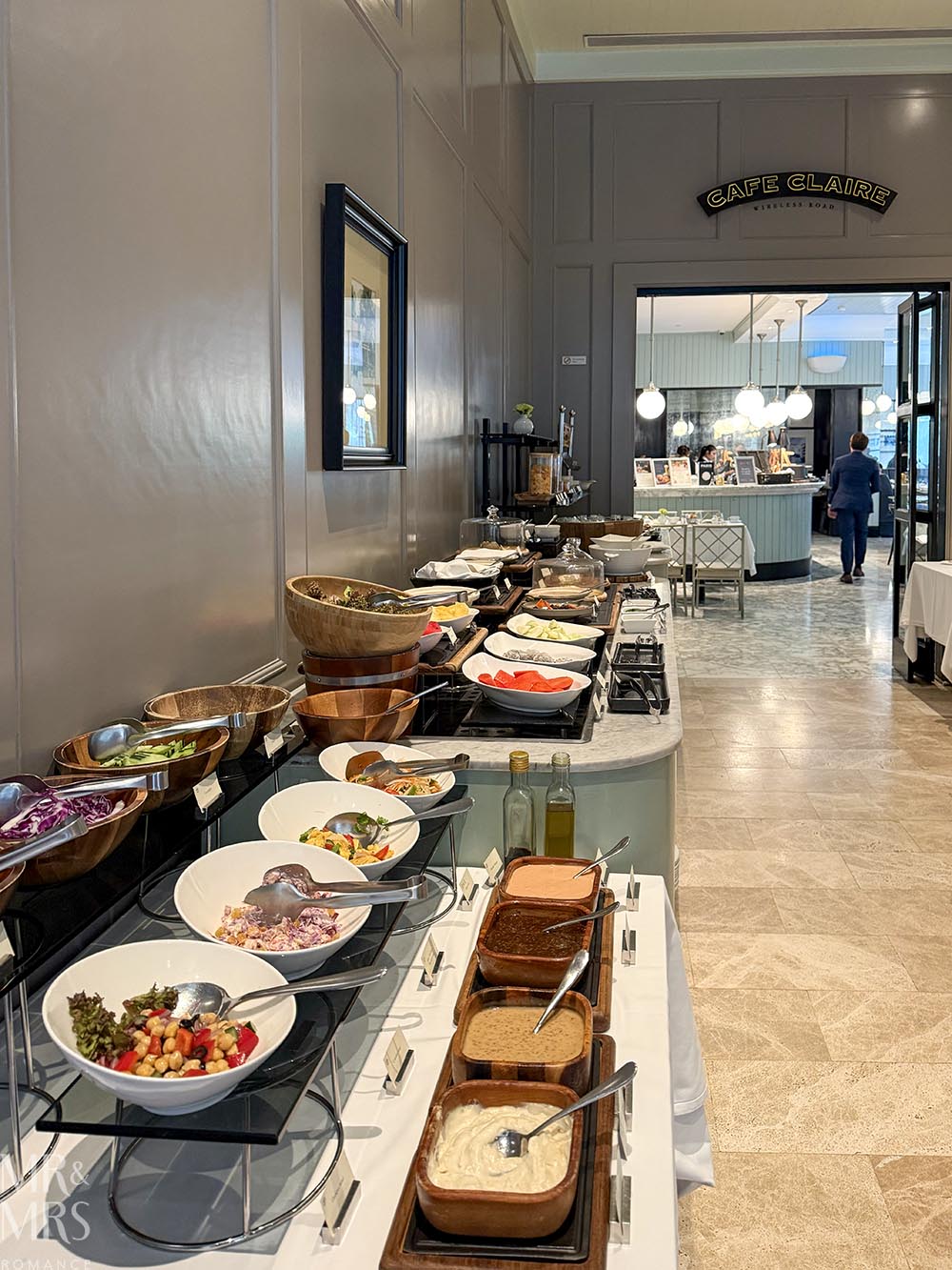Oriental Residence Bangkok Hotel - buffet breakfast in Cafe Claire