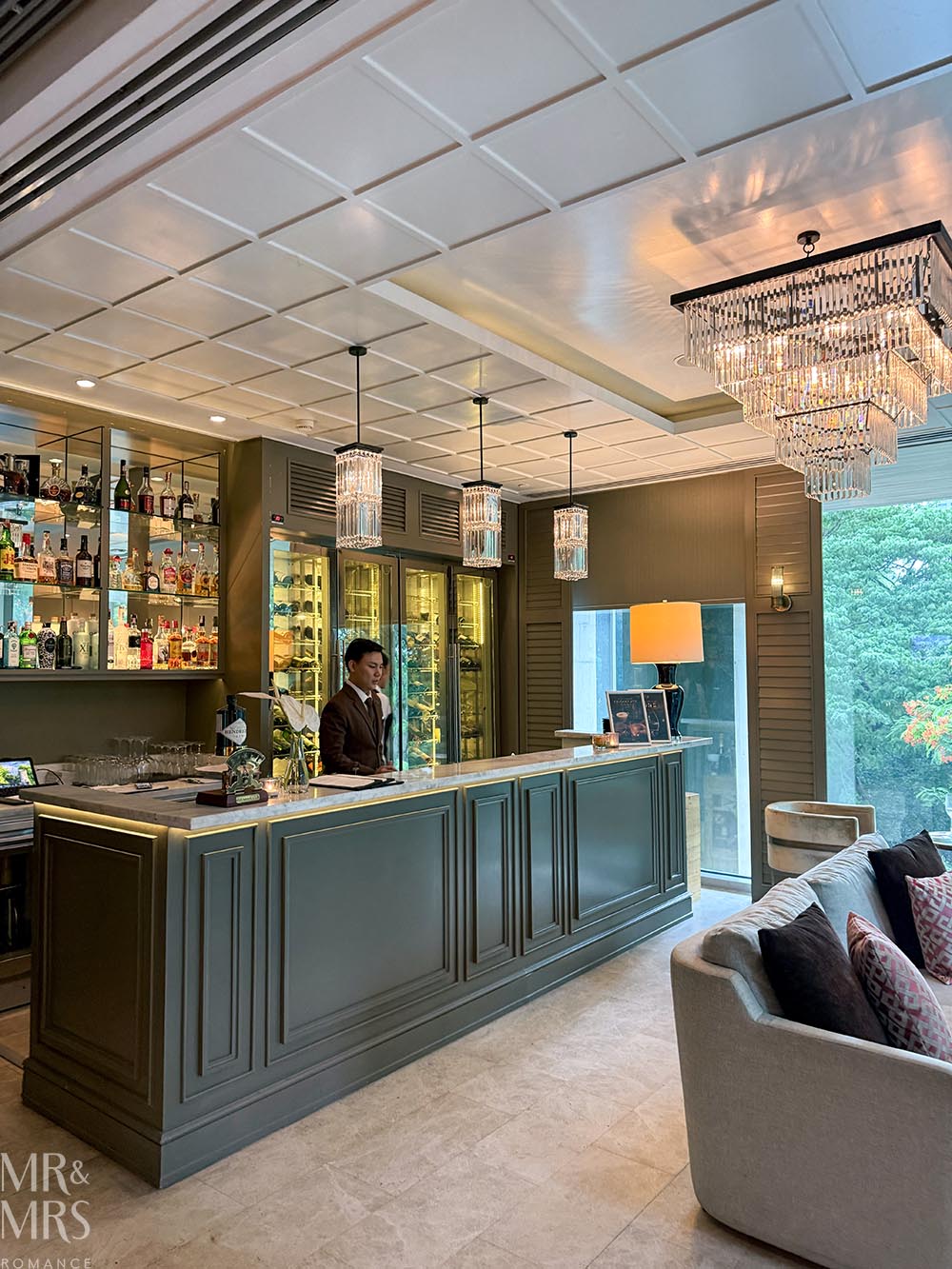 Oriental Residence Bangkok Hotel - Executive Lounge bar
