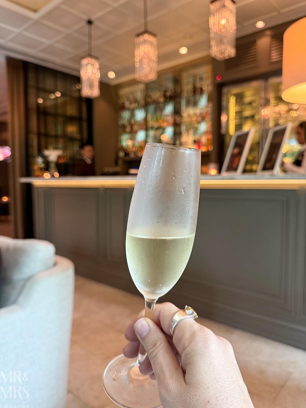 Oriental Residence Bangkok Hotel - champagne in Executive Lounge