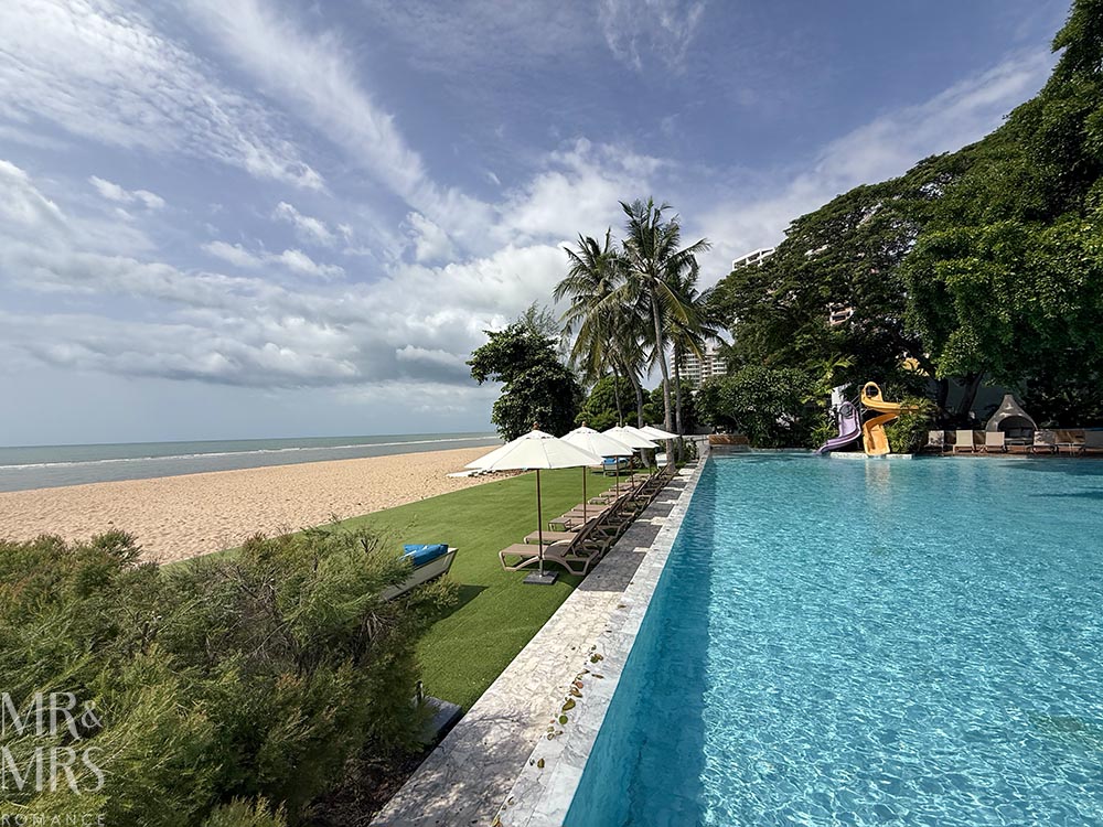 Where to stay in Hua Hin, Thailand - Veranda Resort and Villas - main pool and beach